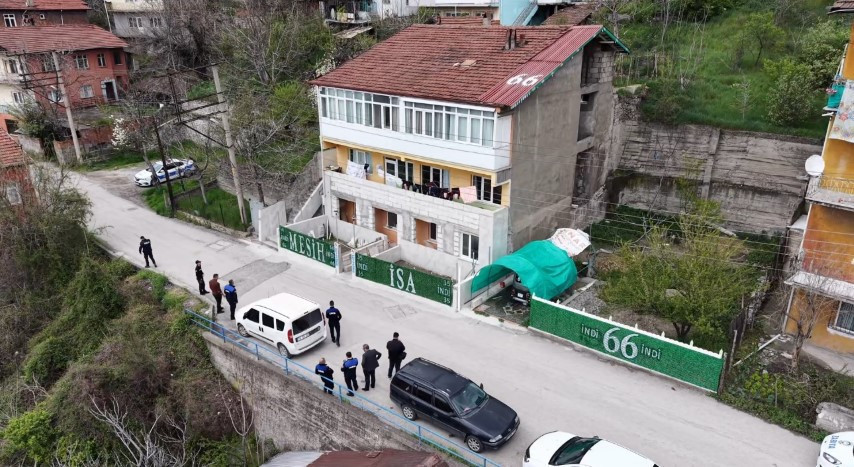  Evin duvarlarındaki yazılar için belediye harekete geçti