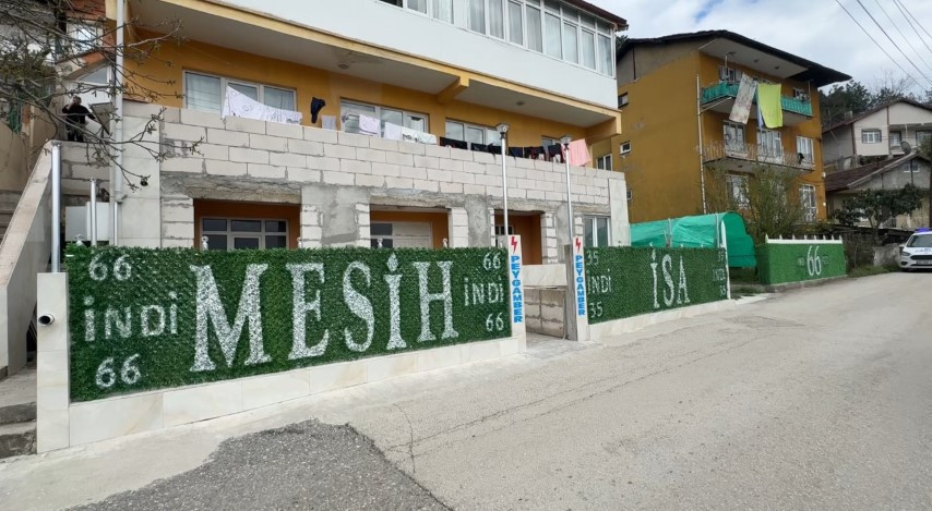  Evin duvarlarındaki yazılar için belediye harekete geçti