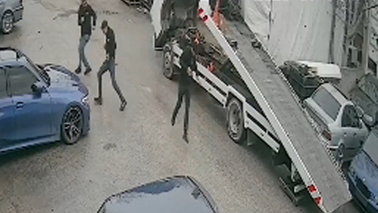 Sanayi sitesinde akü dehşeti: Panikle kaçtılar, vücutlarında yanık oluştu