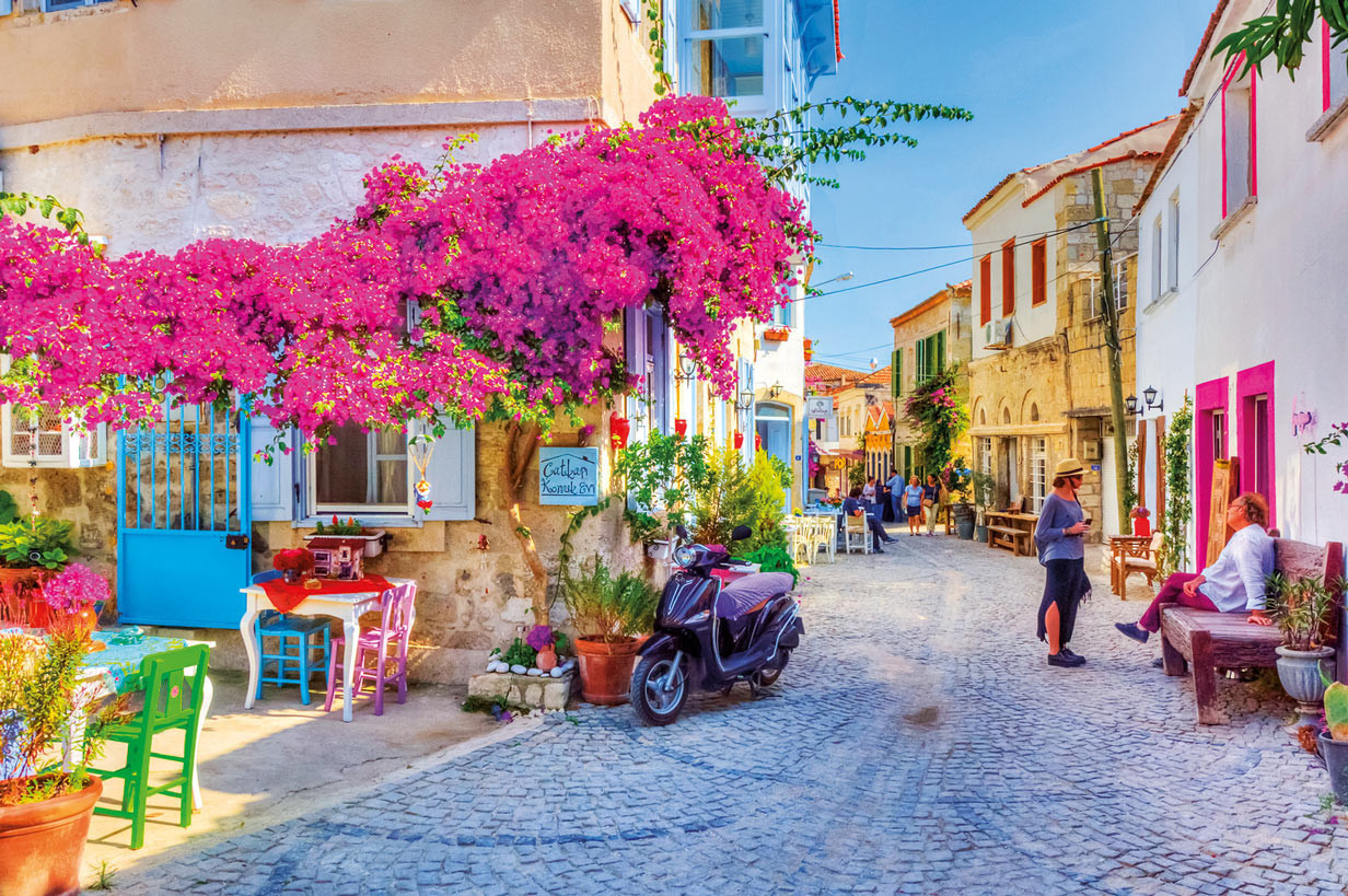 Alaçatı’da kitap rüzgârı