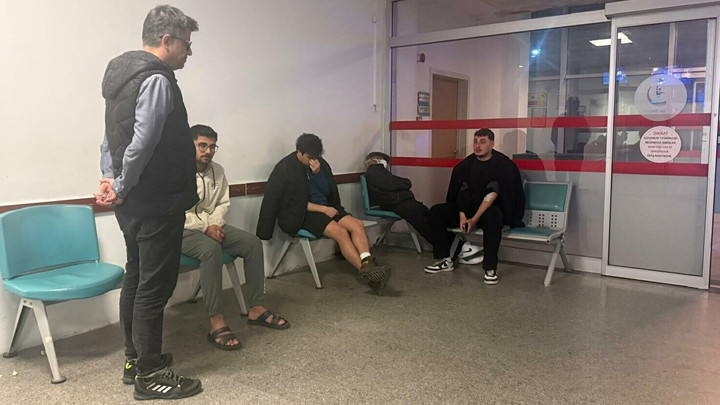 Yurtta kalan 73 üniversite öğrencisi mide bulantısı ve kusma şikayetiyle tedaviye alındı