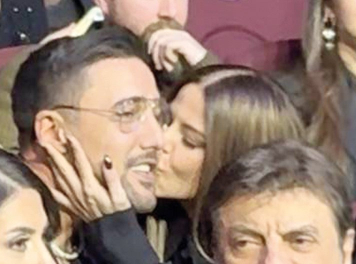 Ödül töreninde ortaya çıktılar... İlk kez yan yana