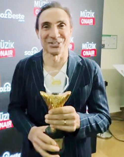 Ödül töreninde ortaya çıktılar... İlk kez yan yana