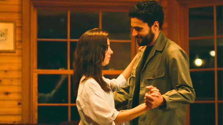 Ünlü oyuncu eşinin ölümünden bir yıl sonra hamile!