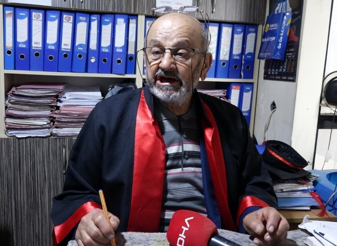  77 yaşında üniversite hayalini gerçekleştirdi | Öğrenciler bana dede diyordu