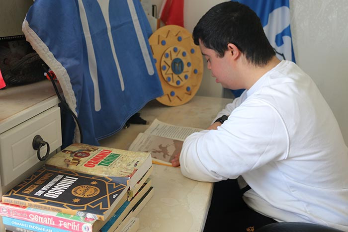  Babasının yönlendirmesiyle geliştirdi Hiçbir şeyi unutmuyor