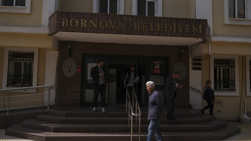 Bornova Belediye Başkanı Eşki serbest bırakıldı