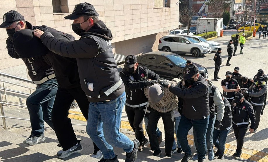 6 ilde uyuşturucu operasyonu: 20 gözaltı