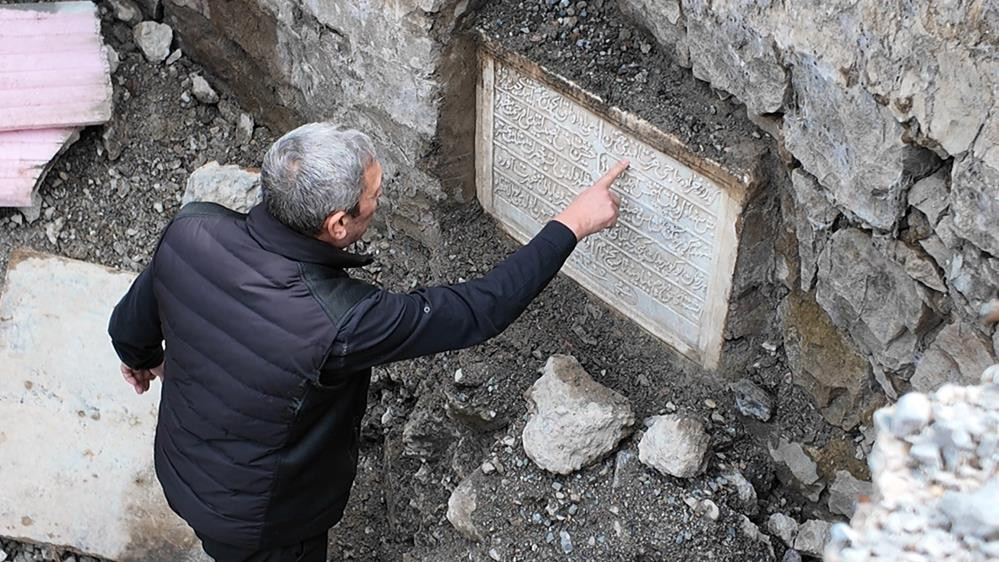  Babalarının vasiyetini yerine getirmişler 1888 tarihinde yapıldığını tespit ettik
