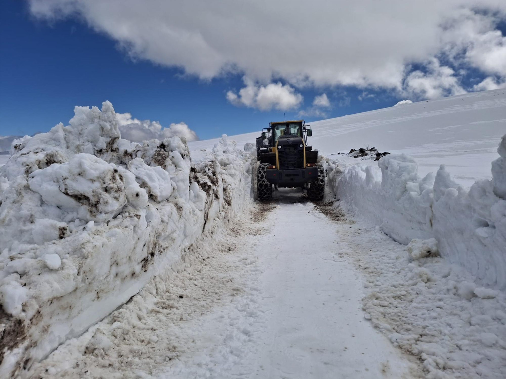 KARSTA KAPANAN YOLLAR AÇILIYOR