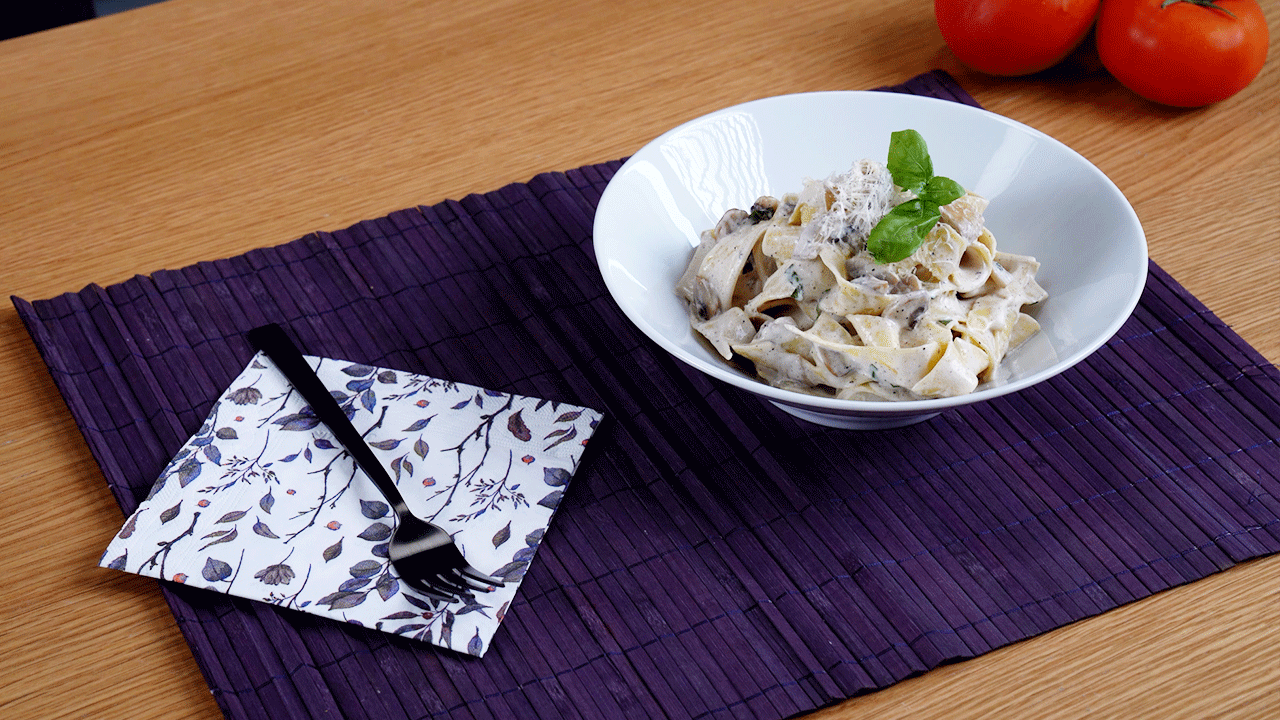 Kremalı mantarlı makarna nasıl yapılır Püf noktaları ve tarifi