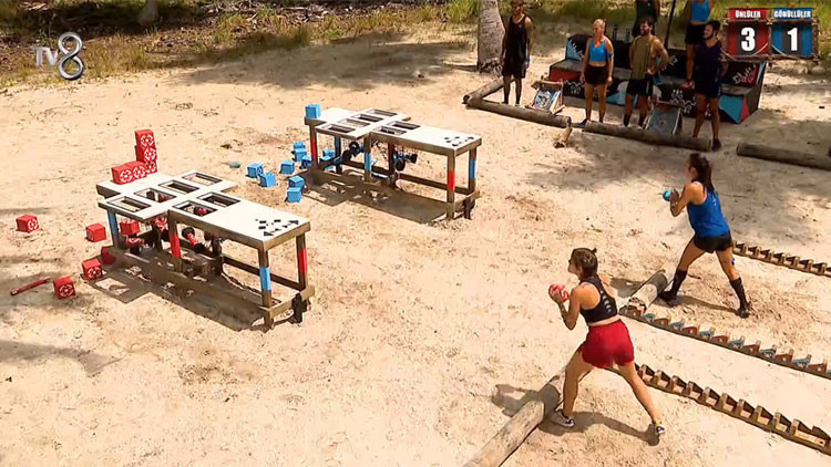 Survivorda 3. ve 4. eleme adayı kim oldu 11 Nisan 2026 Dün akşam Survivor son bölümde eleme potasına kim gitti, dokunulmazlık oyununu hangi takım kazandı Yeni sistemde düello eşleşmeleri de belli oldu