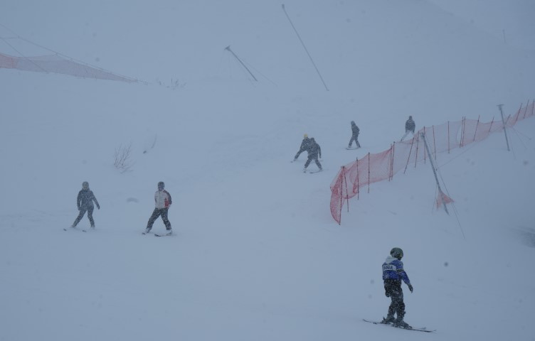  Kayak merkezinde sezon 30 Nisana kadar uzadı