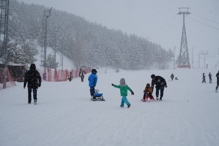  Kayak merkezinde sezon 30 Nisana kadar uzadı