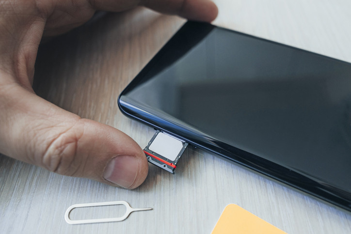 BTKdan IMEI önlemi: Yurt dışından getirilen kaçak telefonlara 54 bin liralık fatura Kaçak cep telefonları kapatılacak mı