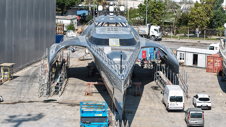 Dünyada sadece iki tane var | 33 milyon dolarlık dev Antalya'ya geldi