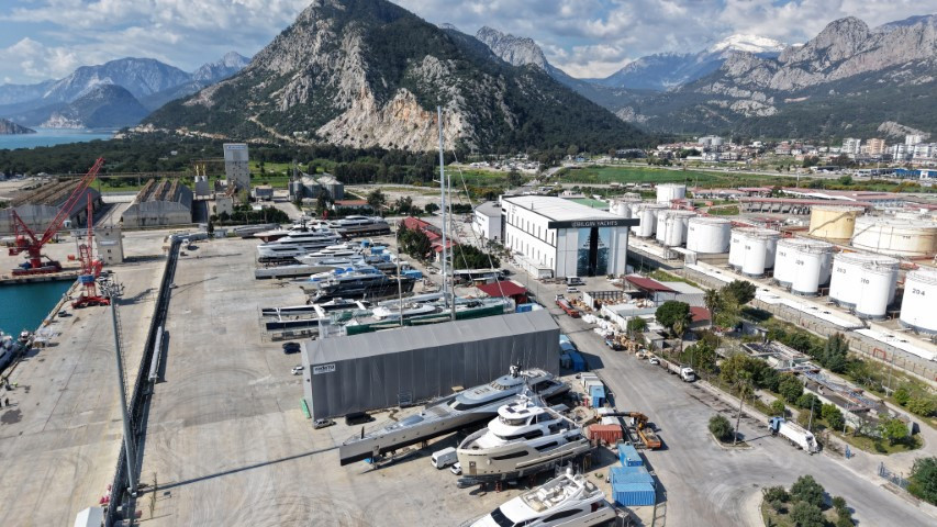 Dünyada sadece iki tane var | 33 milyon dolarlık dev Antalyaya geldi Dünyada sadece iki tane var | 33 milyon dolarlık dev Antalyaya geldi