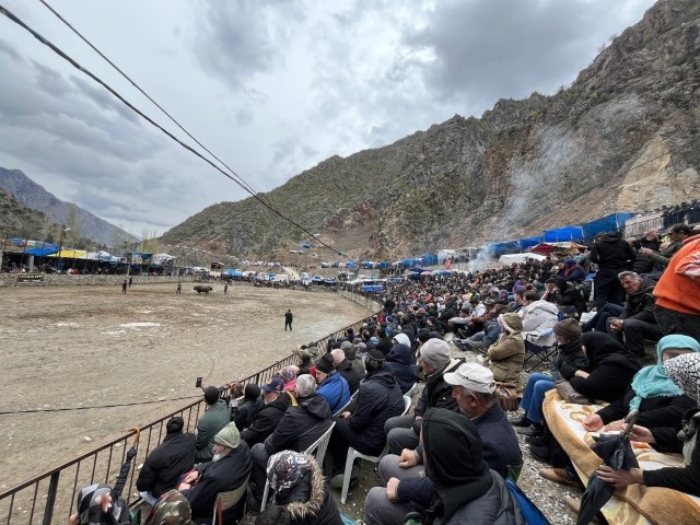 Binlerce kişi heyecanla izledi Binlerce kişi heyecanla izledi