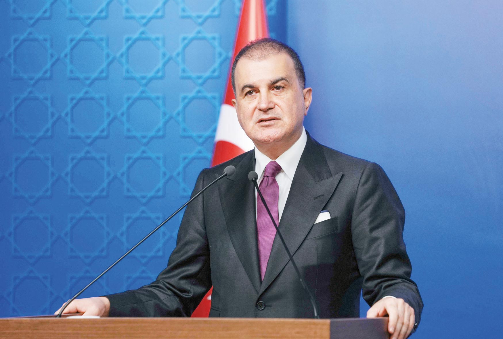 Çelik: Müzakereler sürmeli