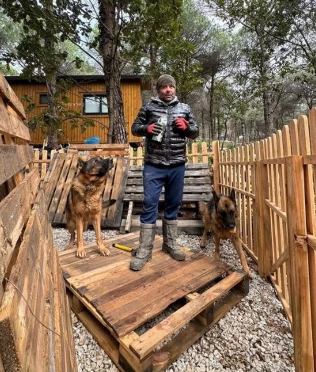 Biten evliliğinin ardından kendini doğaya adamıştı... Baba-oğulun büyük tutkusu Biten evliliğinin ardından kendini doğaya adamıştı... Baba-oğulun büyük tutkusu