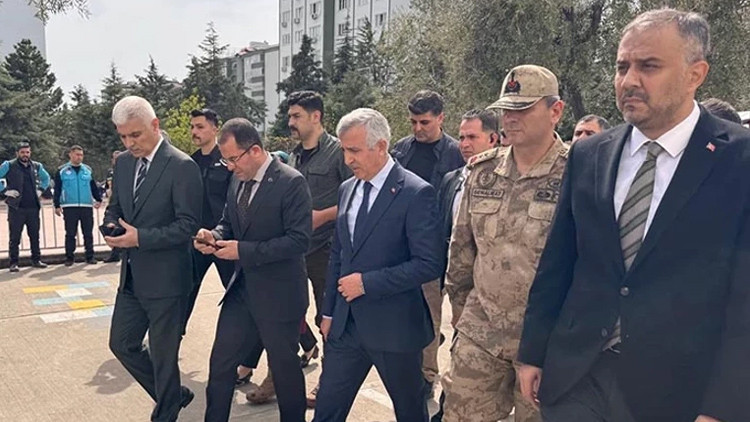 BAKAN ÇİFTÇİ: 9 CAN KAYBI VAR
