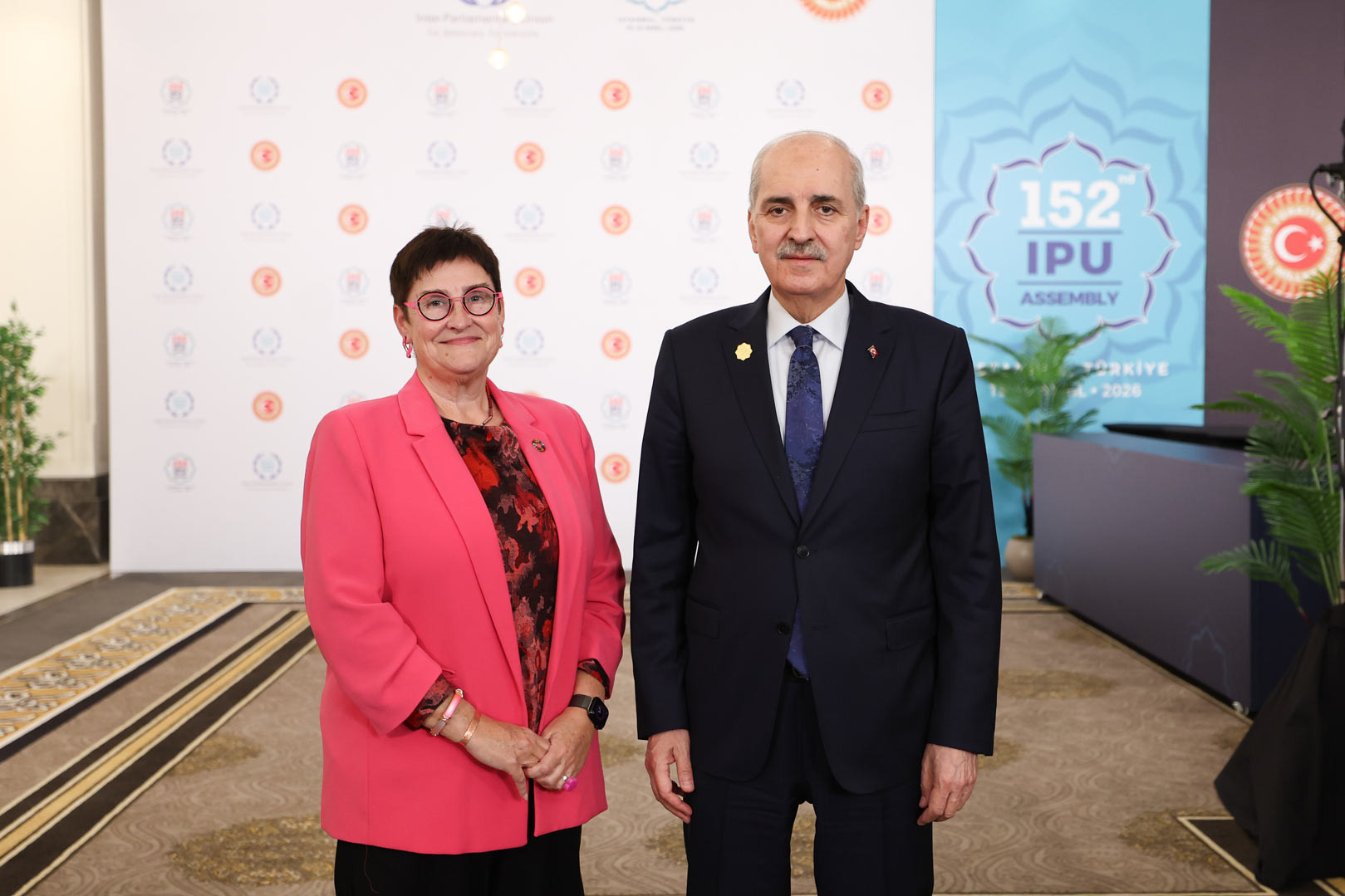 TBMM Başkanı Kurtulmuş, AKPM Başkanı Bayr ile görüştü