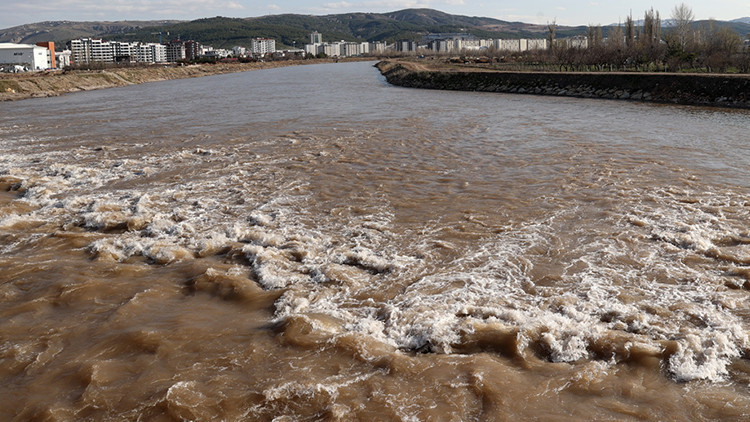 Türkiye'nin en uzun nehrinde sevindiren görüntü: 10 yıl sonra en yüksek seviyede