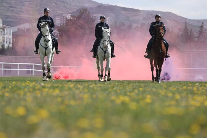  20den fazla ile gönderiliyor Jandarmanın en büyük destekçisi