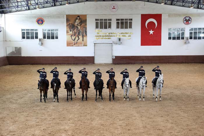  20den fazla ile gönderiliyor Jandarmanın en büyük destekçisi