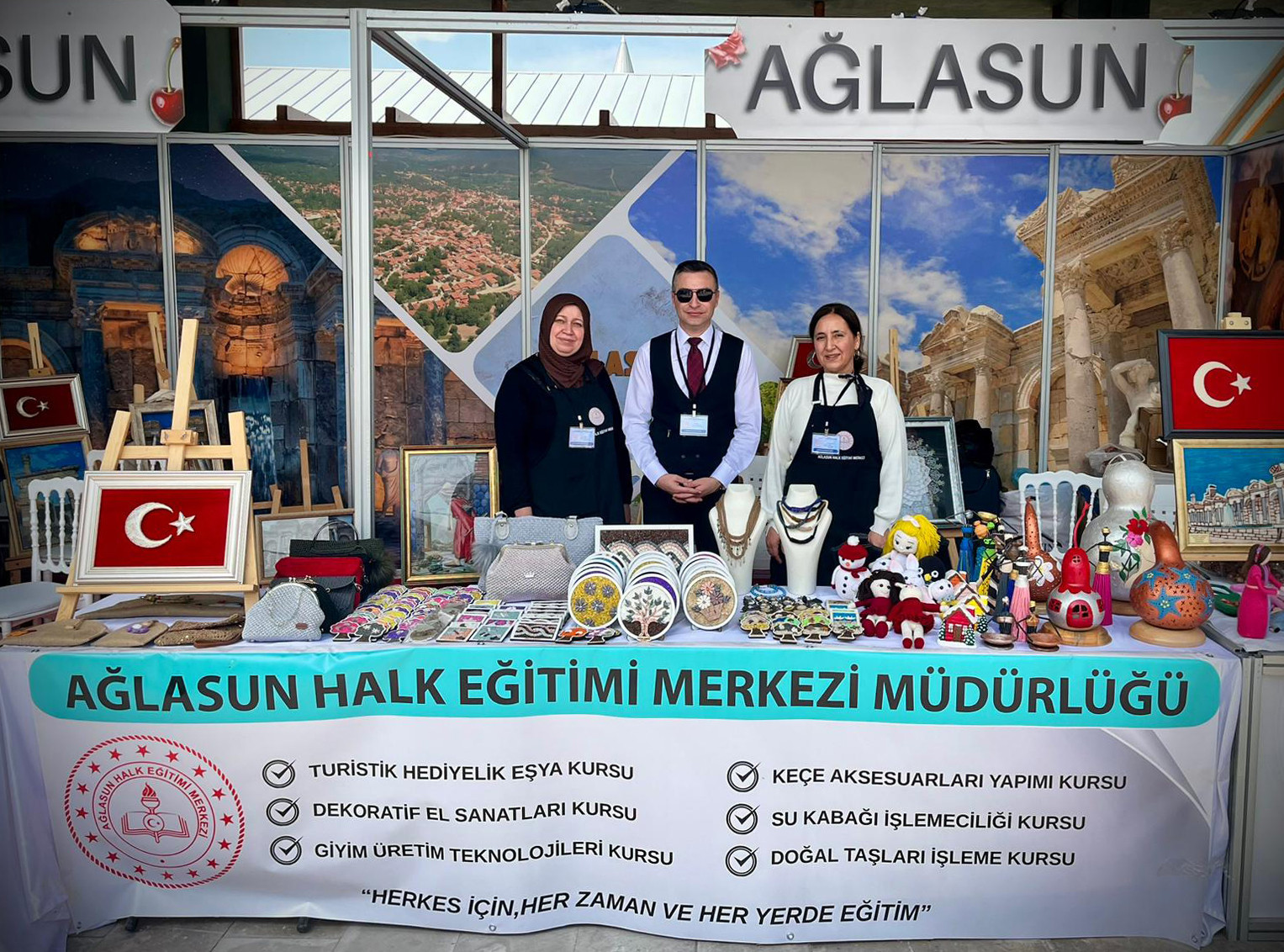 Burdur Haberleri - Ağlasun’un el emeği ürünleri görücüye çıktı - Yerel Haberler