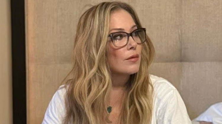 Ekranın güzel yüzünden kötü haber: Yarına bile çıkamayabilir... Arkadaşları baş ucunda ağlıyor!