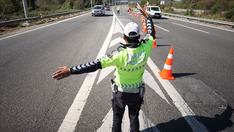 Bugün (19 Nisan) İstanbul’da trafiğe kapalı yollar 2026 || İstanbul’da bugün hangi yollar kapalı, alternatif güzergahlar neler