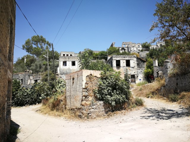 Türkiyenin en güzel yerlerinden biri UNESCOnun sembol ilan ettiği hayalet köy dronla görüntülendi