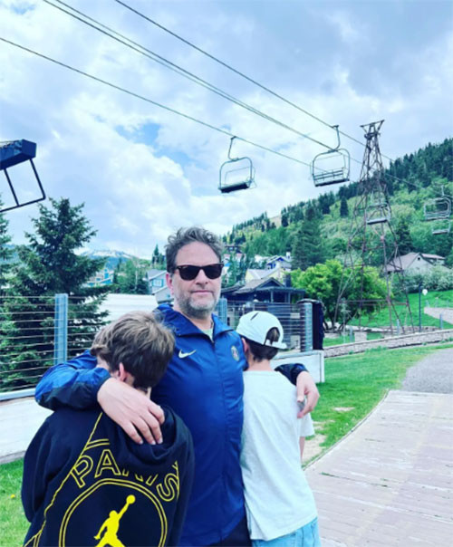 Tüp bebek umutları bile sönmüştü... Şimdi oğulları kucağına sığmıyor