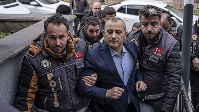 Son dakika... Eski Vali Tuncay Sonel adliyeye sevk edildi! Sonel: Ben devletin valisiyim, emniyette cevap vermem