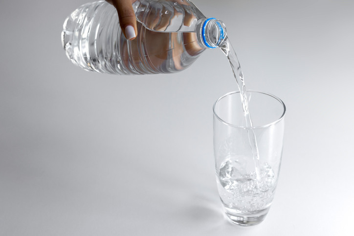 SU ORUCU SAĞLIKLI BİR YETİŞKİNİN METABOLİZMASINDA NE TÜR BİR DEĞİŞİME YOL AÇAR