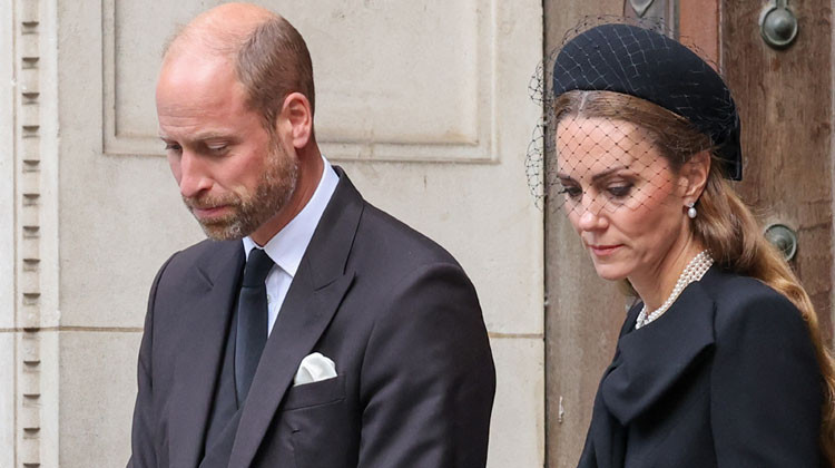 15 yıl önce cıvıl cıvıl bir aile kurmuşlardı: İlk ayrılık acısı içlerini yakıyor... Artık bu yuva eskisi gibi olmayacak!