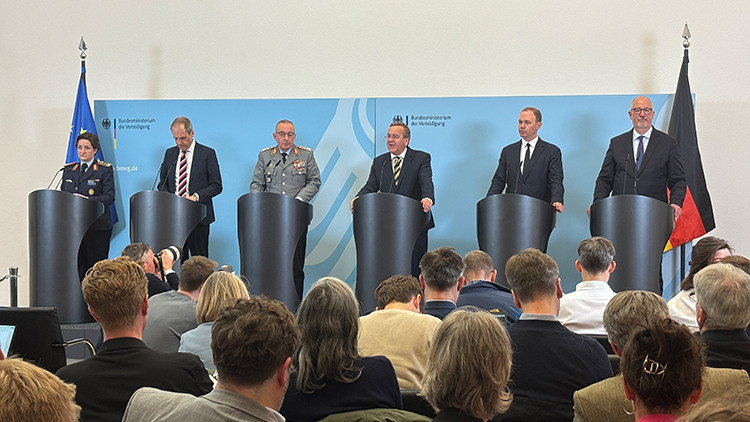 Almanya, Avrupa'nın en güçlü ordusunu kurmayı hedefliyor