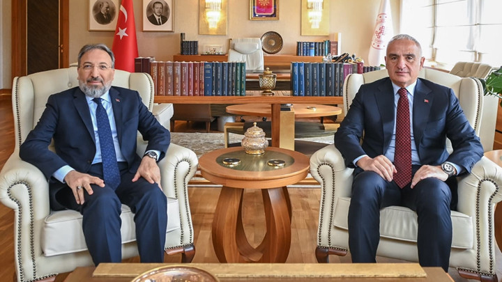 Bakan Ersoy, Diyanet İşleri Başkanı Arpaguş ile bir araya geldi