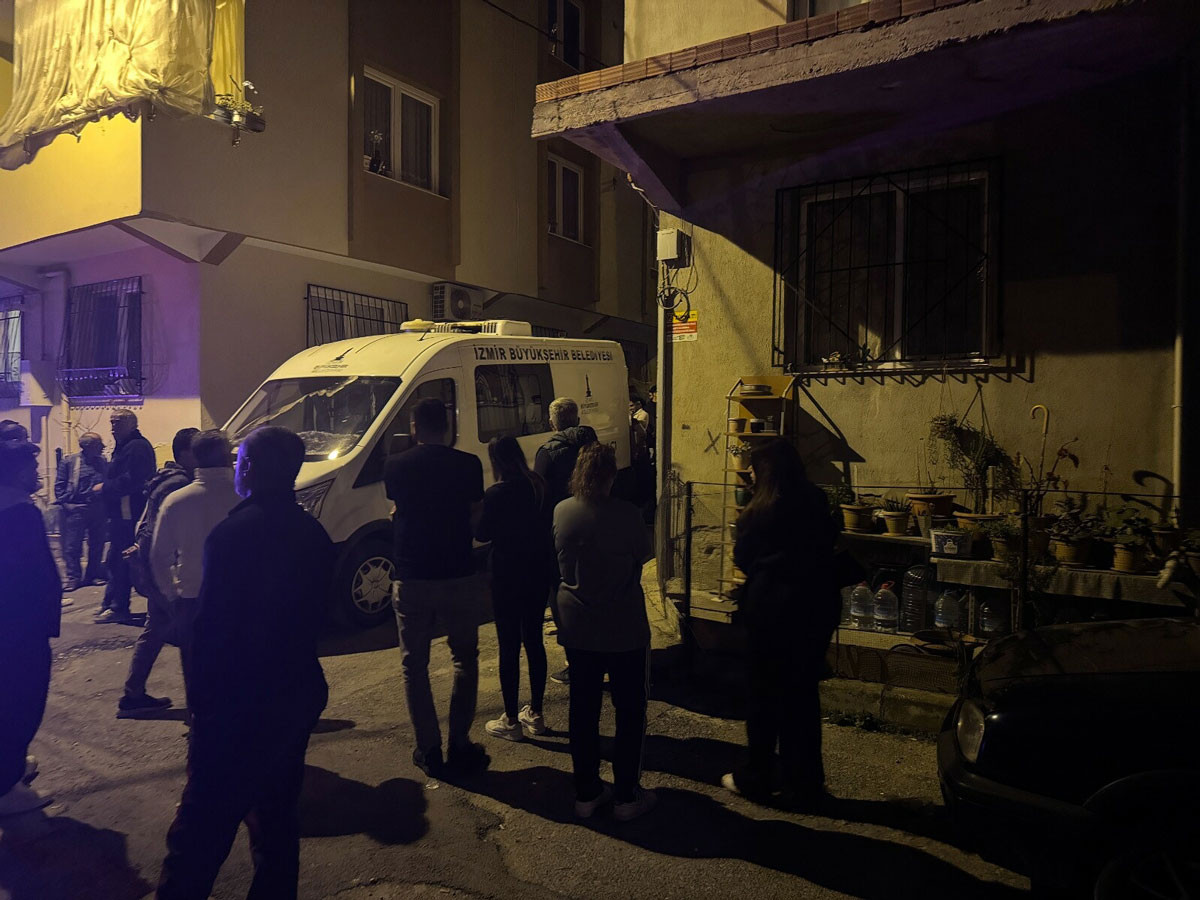 İzmir'de cani koca dehşeti! Eşini boğazından vurarak öldürdü