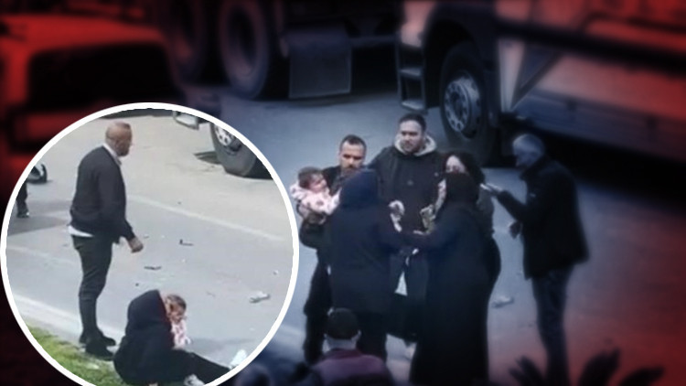 Sinir krizi geçirdi, kucağındaki bebeğiyle bağırıp tepki gösterdi