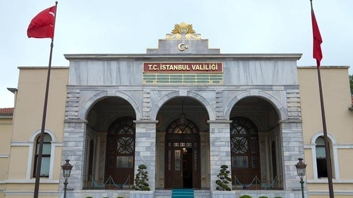 İstanbul Valiliği'nden 'hukuka ve insan haklarına aykırı muamele' iddialarına ilişkin açıklama: Gerçeği yansıtmıyor