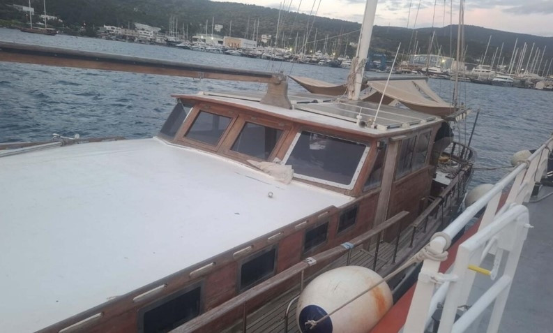 Denizde korku dolu anlar: 3 kişi kurtartıldı