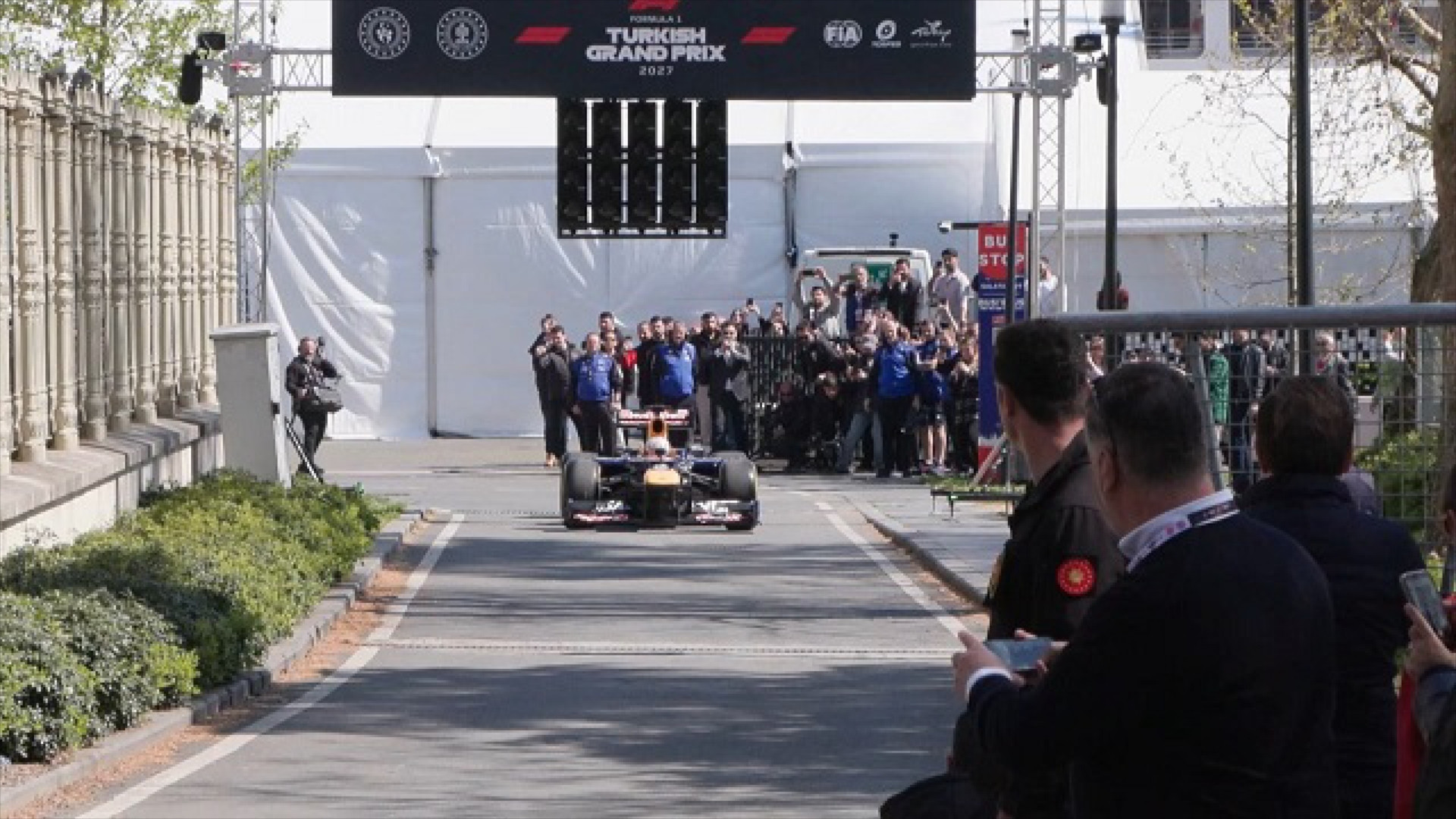  Bir anda geçti, neye uğradığımı şaşırdım