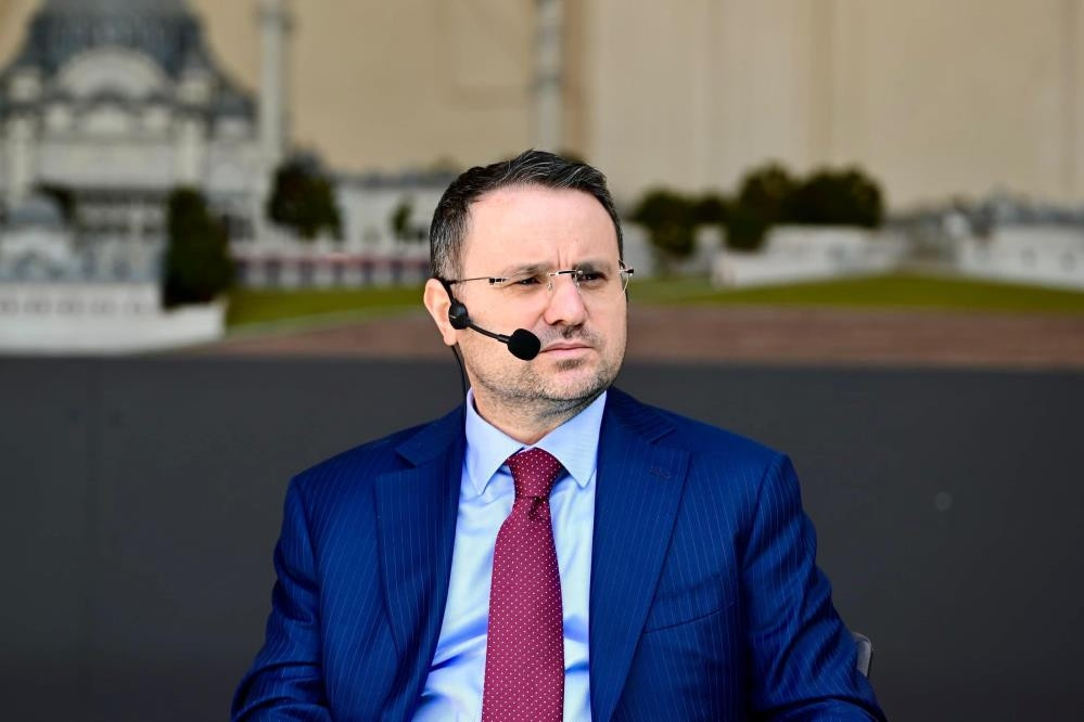 Bakan Gürlek Edirne’de gençlerle buluştu: Adaleti hızlandırmak en büyük hedefimiz