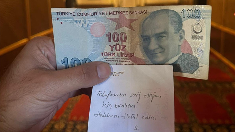 Camiye notla birlikte 100 TL bıraktı: Hakkınızı helal edin