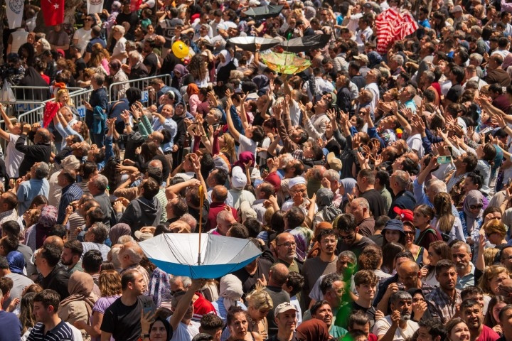 Dünyadaki ender etkinliklerden biri | Binlerce vatandaş toplandı, tam 10 ton dağıtıldı