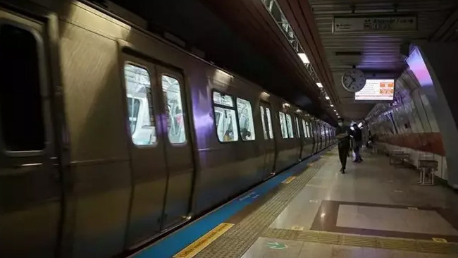 İstanbul Valiliği duyurdu: Taksim metro istasyonu ikinci bir duyuruya kadar kapatıldı
