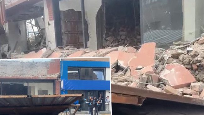 Son dakika... Ankara'da binanın önündeki platform yıkıldı