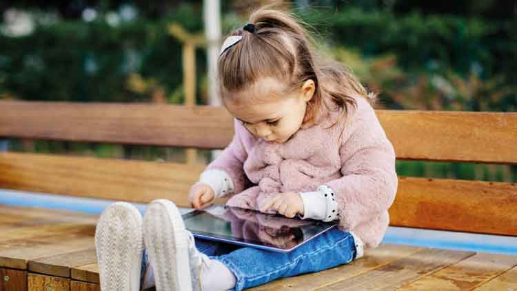 Aile Bakanı Mahinur Özdemir Göktaş açıkladı: Sosyal medyaya giriş yaşı 6’ya indi